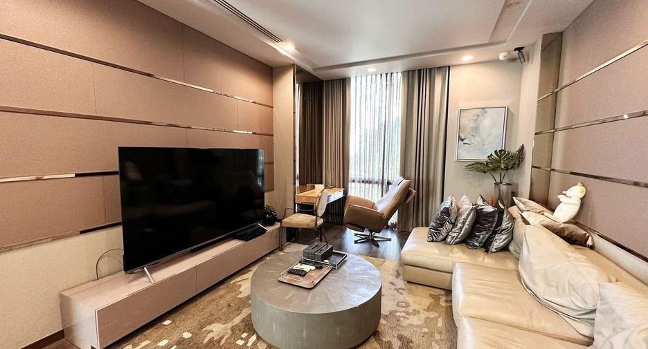 For rent 5 bedrooms house in Huai Khwang, Bangkok