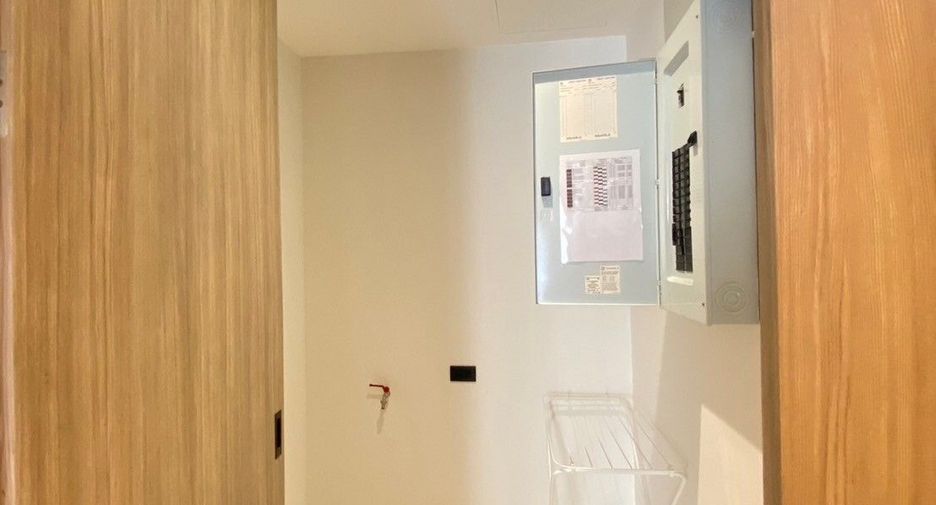 For rent 3 bedrooms apartment in Watthana, Bangkok