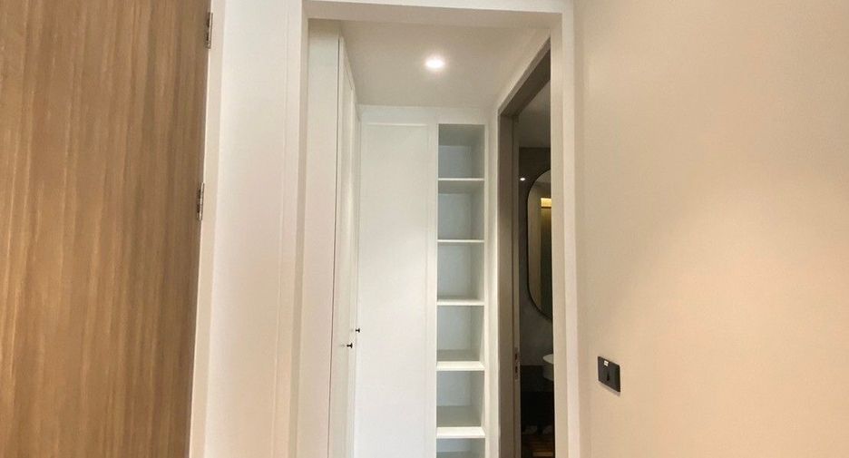 For rent 3 bedrooms apartment in Watthana, Bangkok