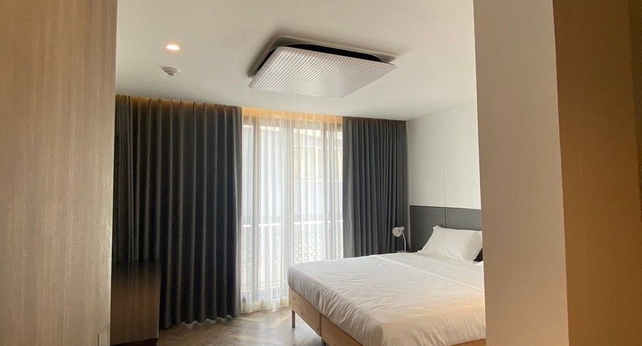 For rent 3 bedrooms apartment in Watthana, Bangkok