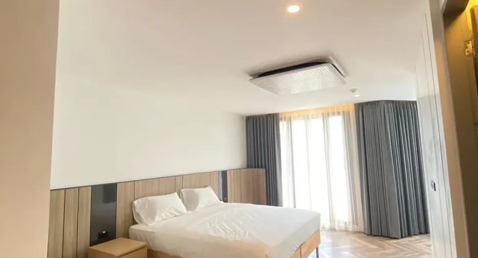 For rent 3 bedrooms apartment in Watthana, Bangkok