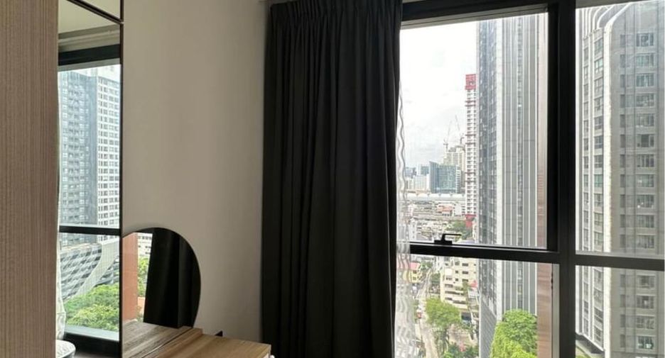 À louer 2 chambres condo à Pathum Wan, Bangkok