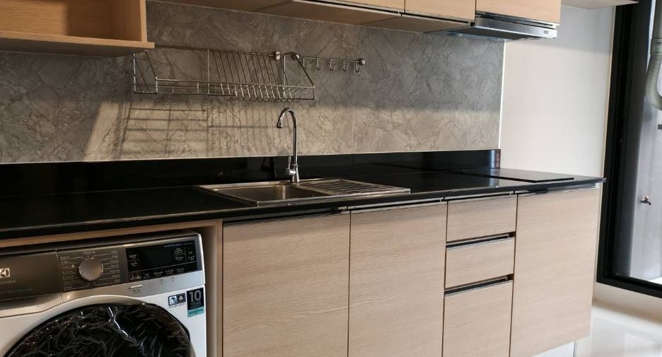For rent 1 bed condo in Yan Nawa, Bangkok