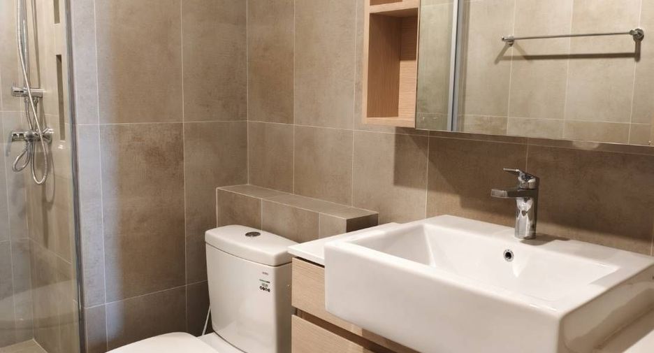 For rent 1 bed condo in Yan Nawa, Bangkok