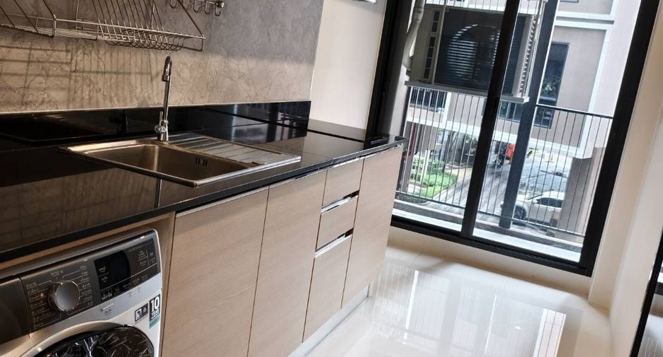 For rent 1 bed condo in Yan Nawa, Bangkok
