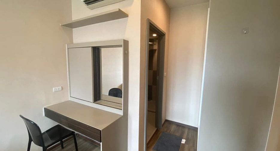 For rent 2 bedrooms condo in Khlong San, Bangkok