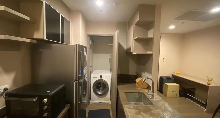 For rent 2 bedrooms condo in Khlong San, Bangkok