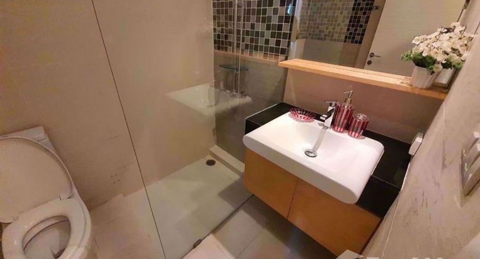 For rent 2 bedrooms condo in Sathon, Bangkok