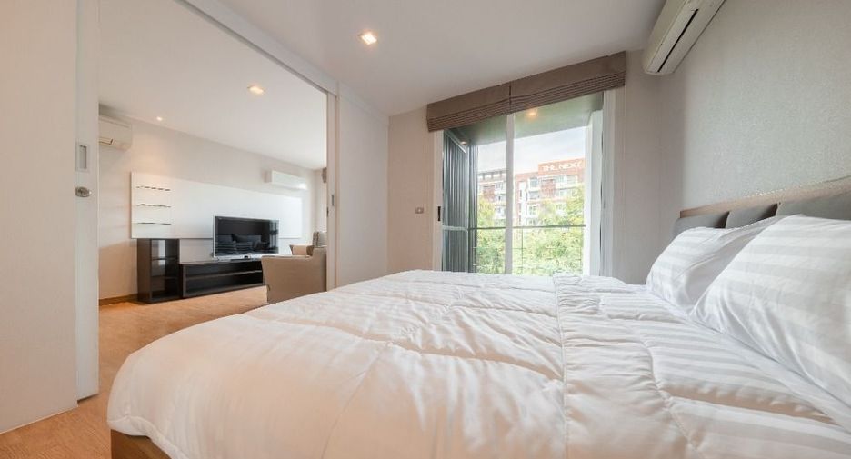 For rent 1 bed condo in Phra Khanong, Bangkok