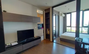 Condo en alquiler de 1 habitaciones en Khlong Toei, Bangkok