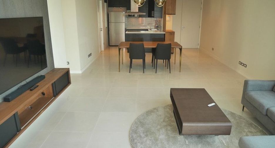 For rent 3 bedrooms condo in Khlong Toei, Bangkok