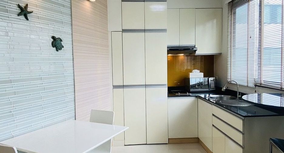 For rent 1 bed condo in Watthana, Bangkok