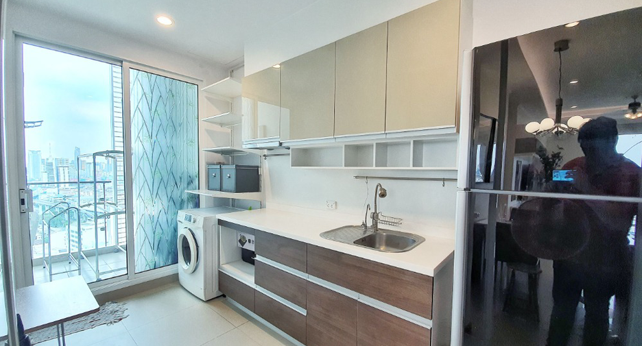 For rent 2 bedrooms condo in Ratchathewi, Bangkok