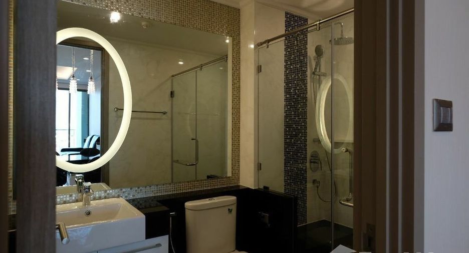 For rent 2 bedrooms condo in Watthana, Bangkok