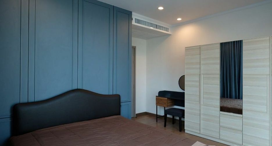 For rent 2 bedrooms condo in Watthana, Bangkok