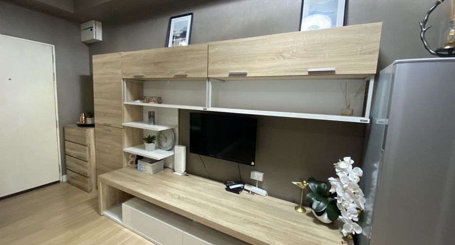 For rent studio condo in Sathon, Bangkok