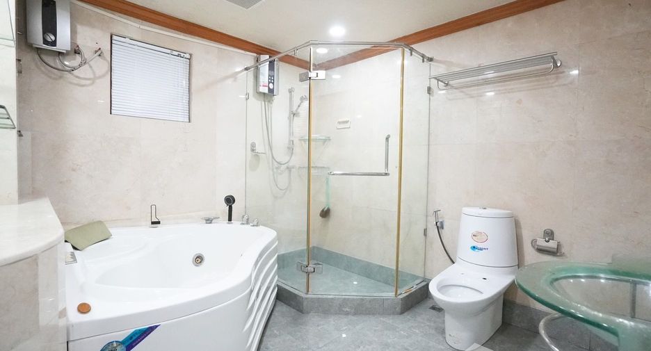 Condo en alquiler de 2 habitaciones en Watthana, Bangkok