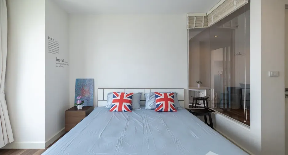 For rent 1 bed condo in Thon Buri, Bangkok