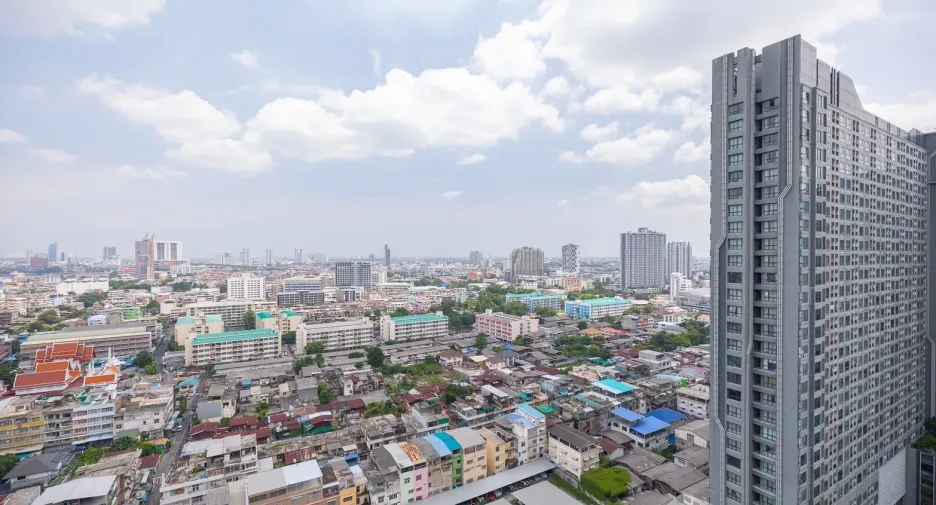 For rent 1 bed condo in Thon Buri, Bangkok