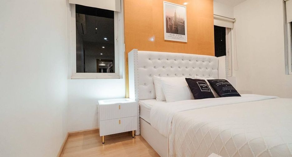 For rent 4 bedrooms house in Lat Phrao, Bangkok