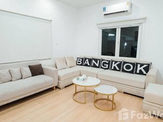 For rent 4 bedrooms house in Lat Phrao, Bangkok