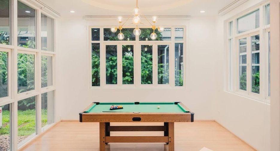 For rent 4 bedrooms house in Lat Phrao, Bangkok