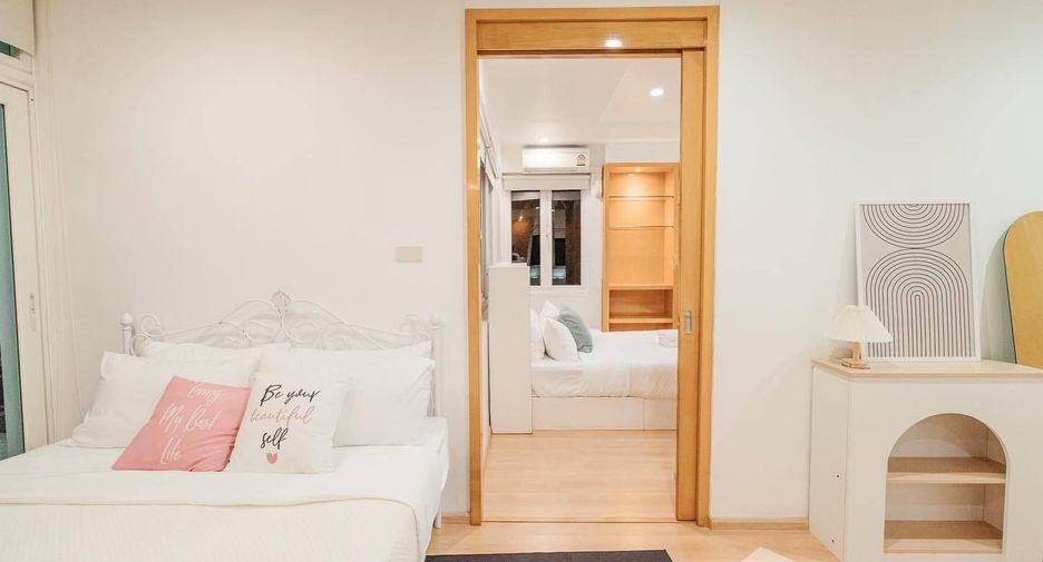 For rent 4 bedrooms house in Lat Phrao, Bangkok