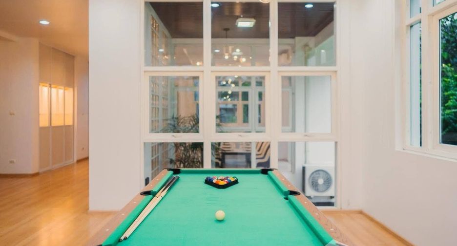 For rent 4 bedrooms house in Lat Phrao, Bangkok
