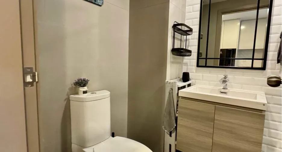 For rent 1 bed condo in Pathum Wan, Bangkok