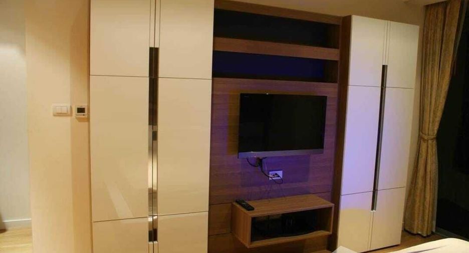 Wohnung zur Miete mit 2 Zimmer in Yan Nawa, Bangkok
