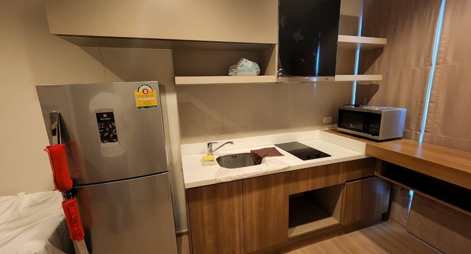 For rent 1 bed condo in Sathon, Bangkok