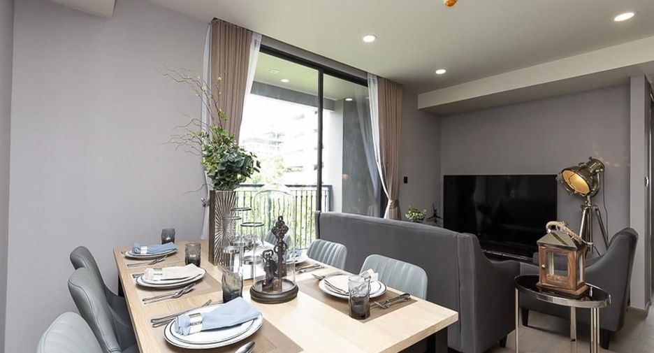 For rent 3 bedrooms condo in Pathum Wan, Bangkok