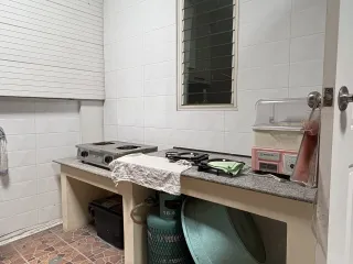 For rent 3 bedrooms townhouse in Phasi Charoen, Bangkok