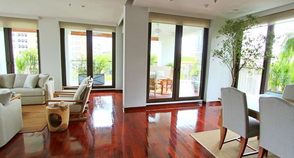 For rent 4 bedrooms apartment in Sathon, Bangkok