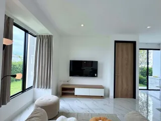 Haus zur Miete mit 3 Zimmer in Bang Phli, Samut Prakan