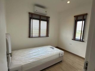Haus zur Miete mit 3 Zimmer in Bang Phli, Samut Prakan