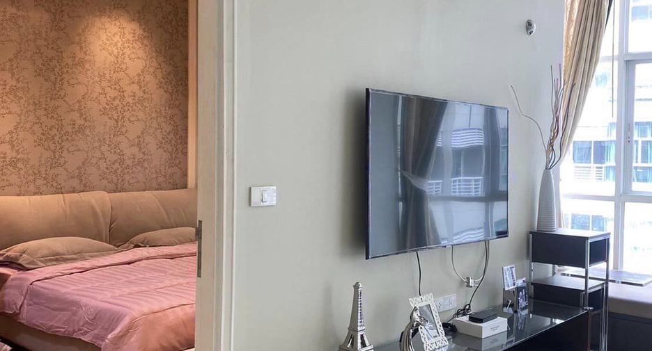 For rent 2 bedrooms condo in Bang Kapi, Bangkok