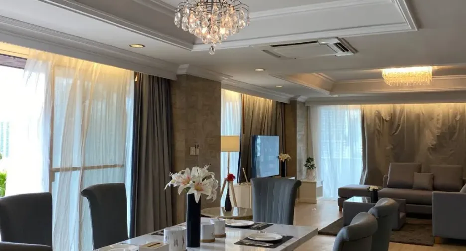 For rent 4 bedrooms apartment in Watthana, Bangkok