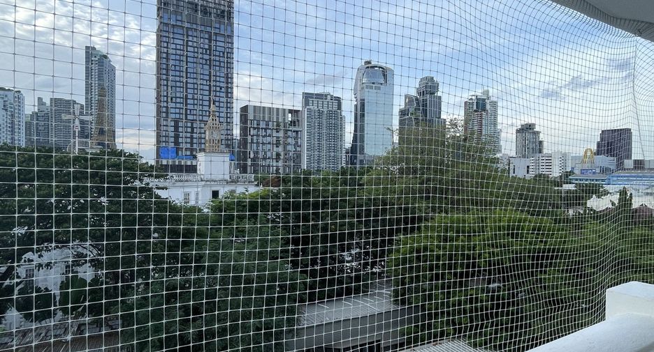 For rent 1 bed apartment in Khlong Toei, Bangkok
