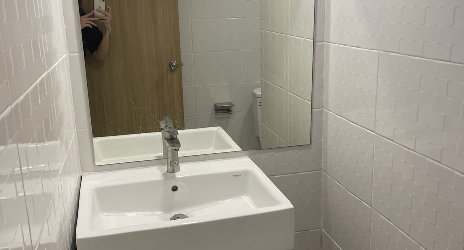 For rent 1 bed apartment in Khlong Toei, Bangkok