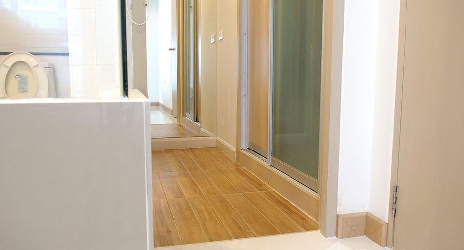For rent 1 bed condo in Huai Khwang, Bangkok