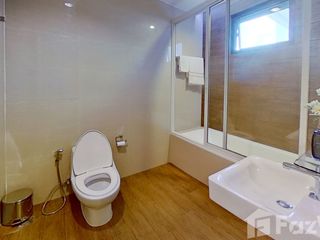 À louer 3 chambres appartement à Watthana, Bangkok