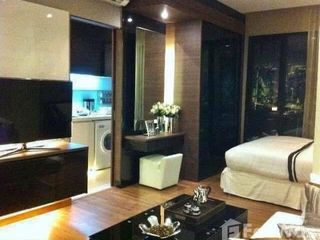 Wohnung zur Miete mit Studio in Huai Khwang, Bangkok