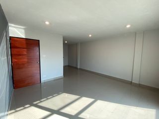 For rent 4 bedrooms townhouse in Bang Na, Bangkok