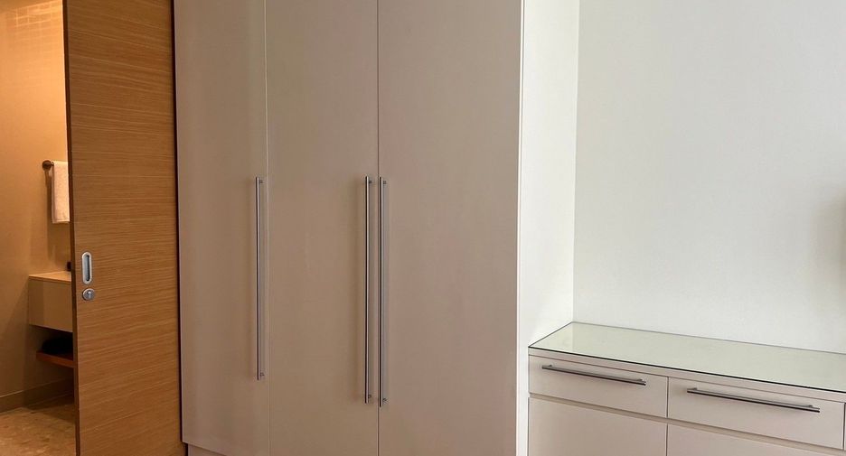 For rent 2 bedrooms condo in Bang Kho Laem, Bangkok