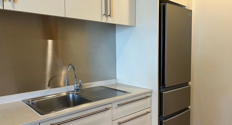 For rent 2 bedrooms condo in Bang Kho Laem, Bangkok