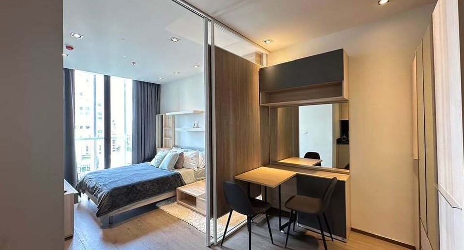 For rent studio condo in Khlong Toei, Bangkok