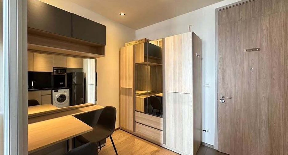 For rent studio condo in Khlong Toei, Bangkok