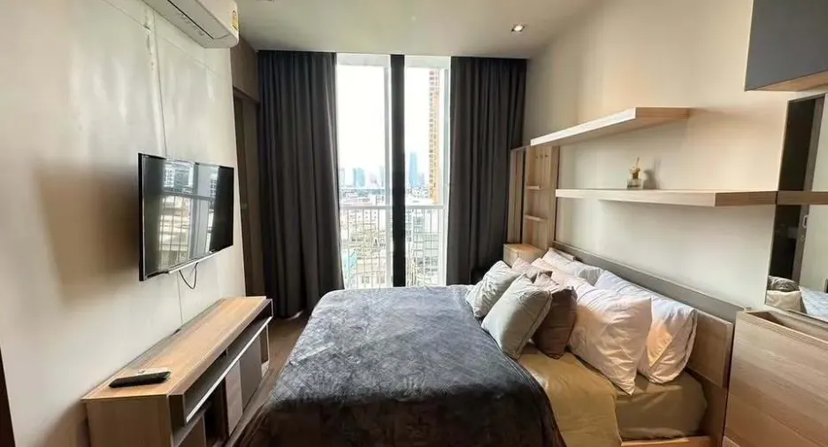 For rent studio condo in Khlong Toei, Bangkok