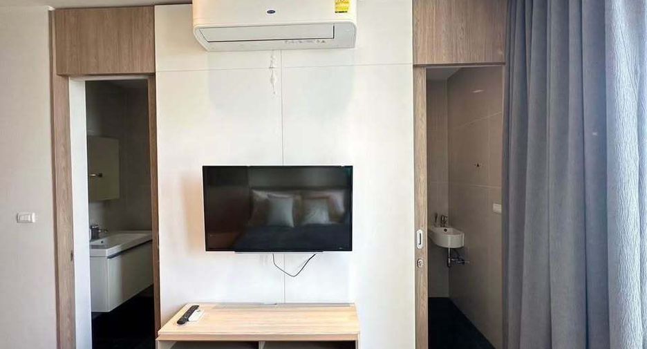 For rent studio condo in Khlong Toei, Bangkok